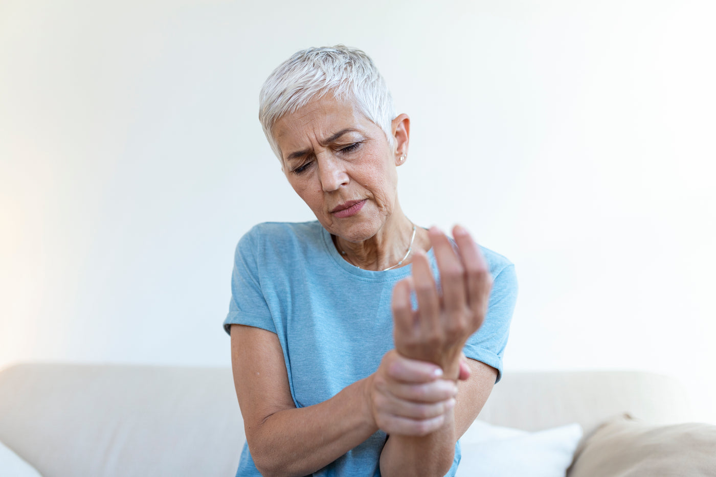 Arthritis & Joint Inflammation — HBOT & Red Light Therapy (PBM)
